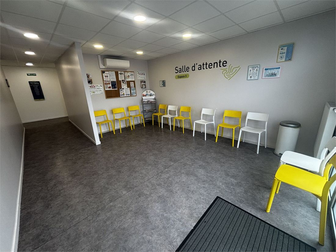 Salle d'attente du cabinet de St Laurent de Chamousset